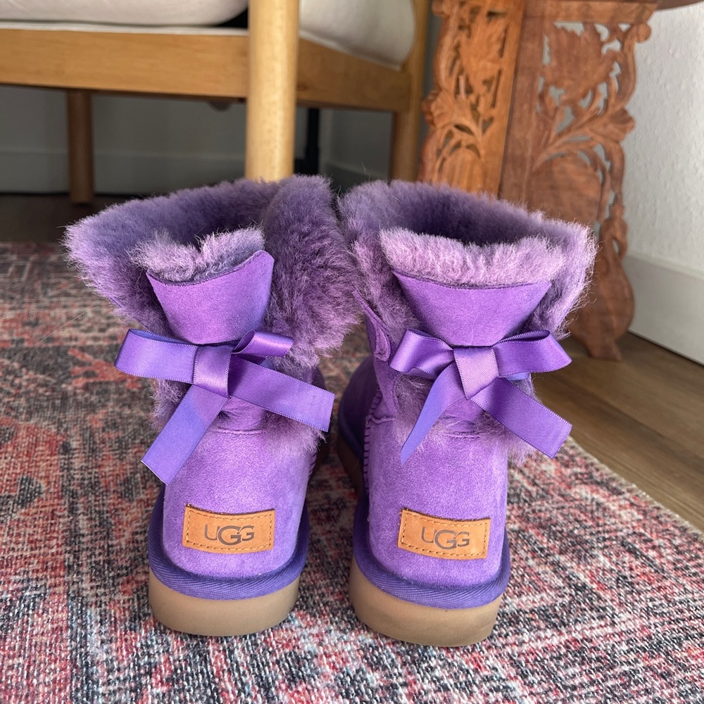 UGG short boot